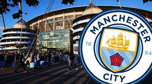 Man City lộ logo mới